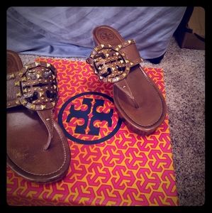 Cute story Burch sandels